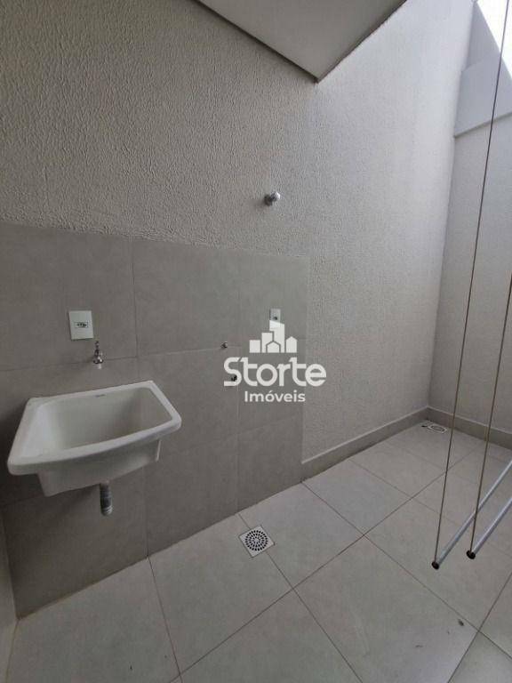 Apartamento para alugar com 2 quartos, 70m² - Foto 5