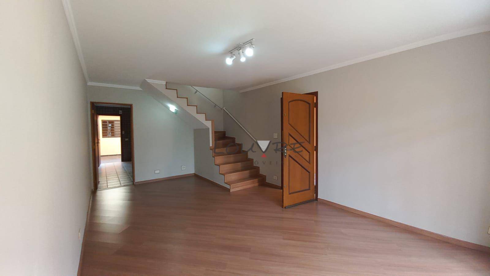 Casa para alugar com 3 quartos, 80m² - Foto 2