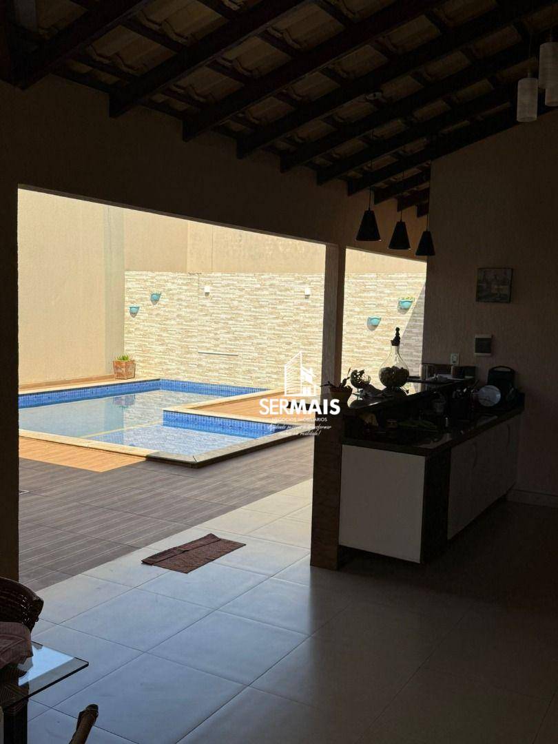 Casa, 4 quartos, 292 m² - Foto 2