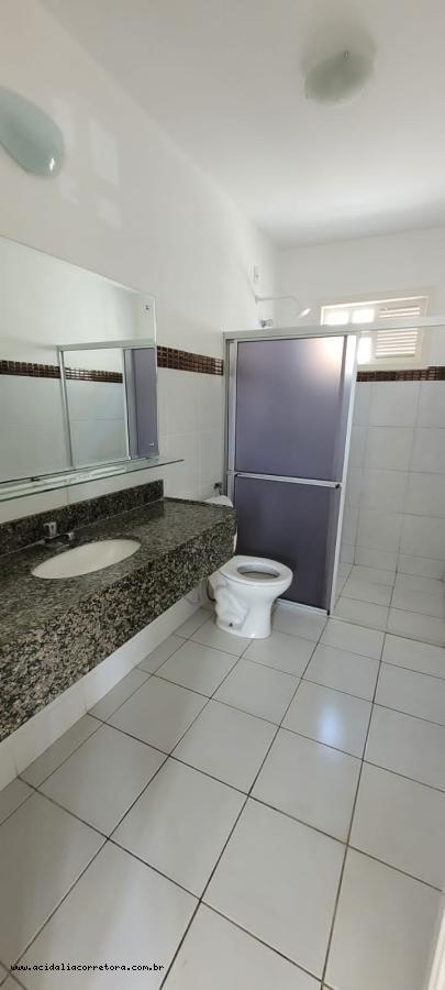 Casa para alugar com 3 quartos, 300m² - Foto 7