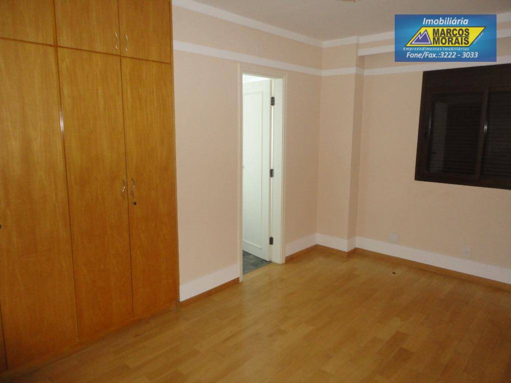 Apartamento à venda com 3 quartos, 189m² - Foto 14