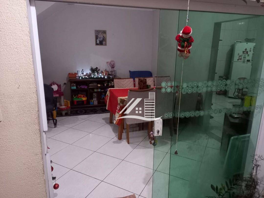 Sobrado à venda com 3 quartos, 204m² - Foto 3