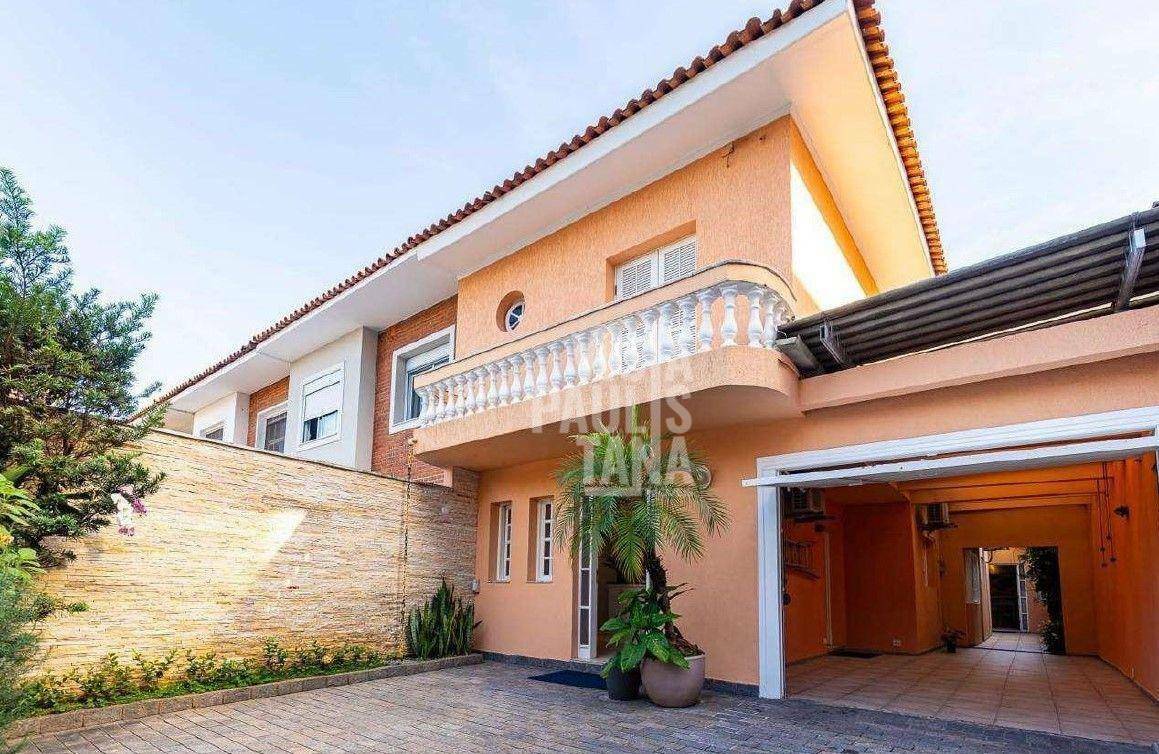 Casa à venda com 4 quartos, 220m² - Foto 1