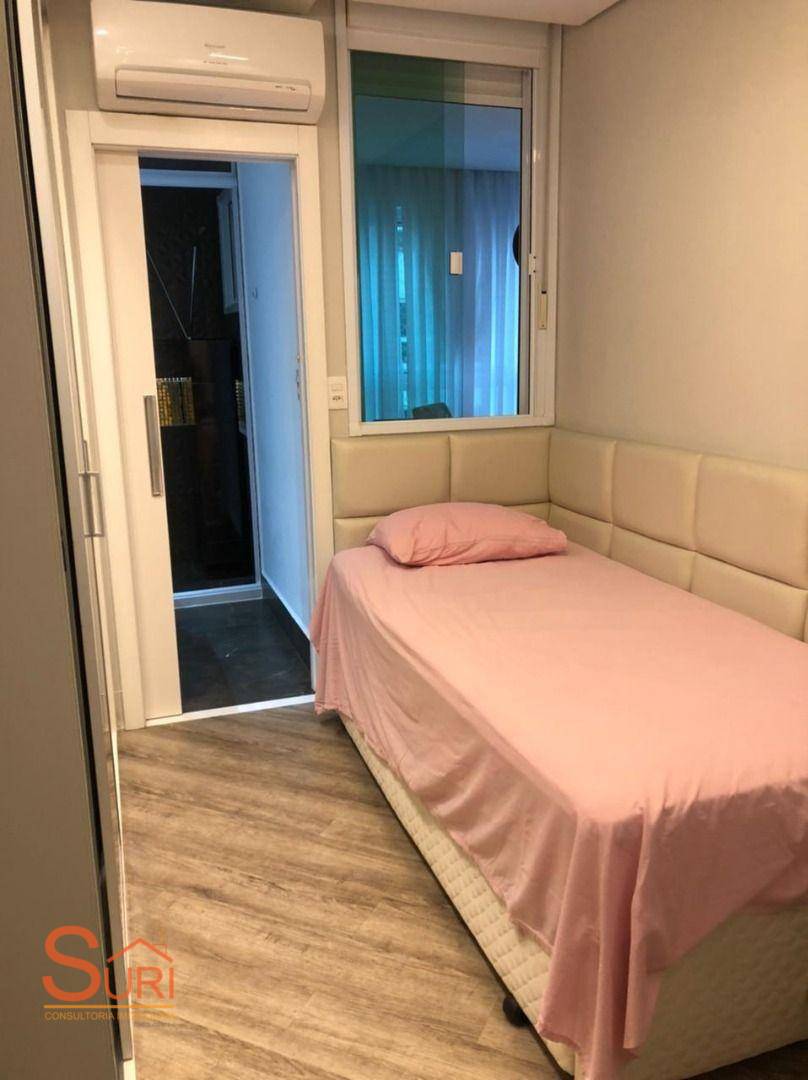 Apartamento à venda com 3 quartos, 154m² - Foto 1