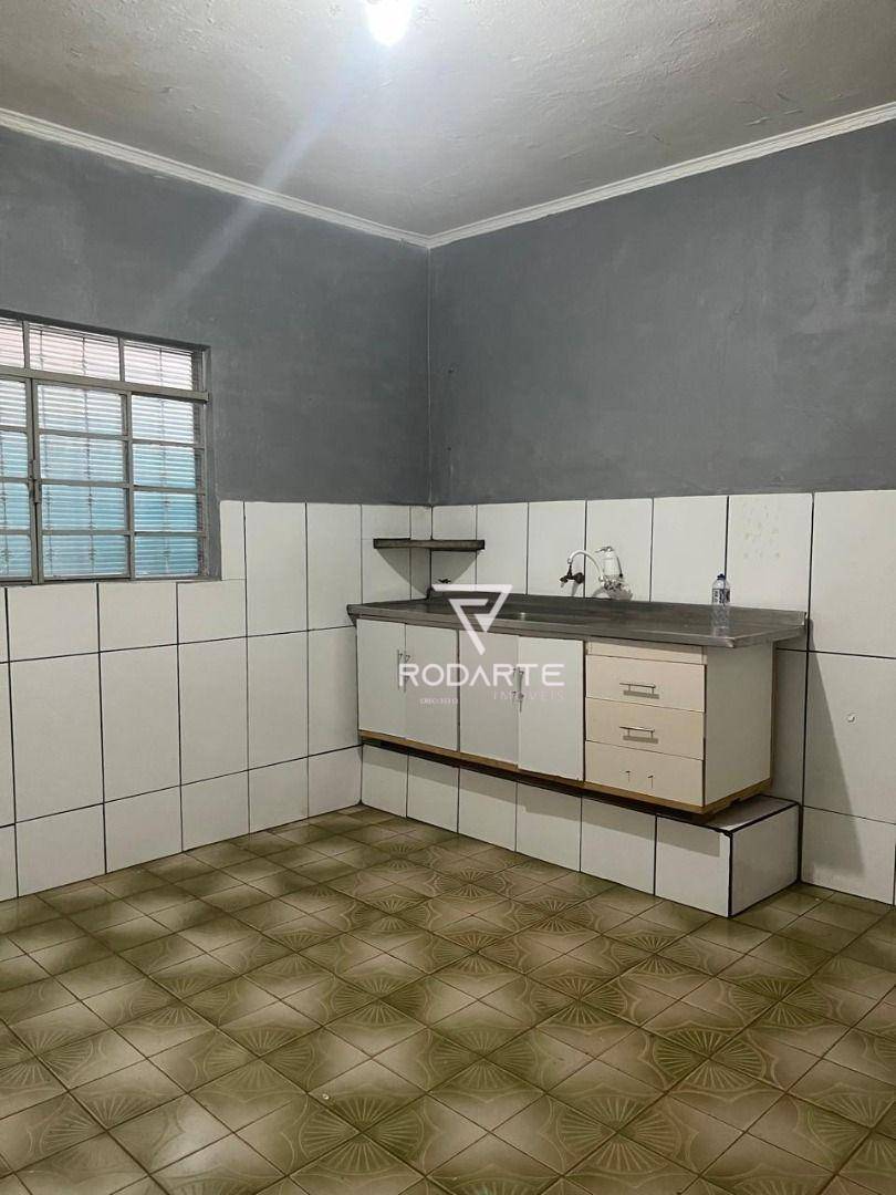 Casa à venda com 2 quartos, 140m² - Foto 5