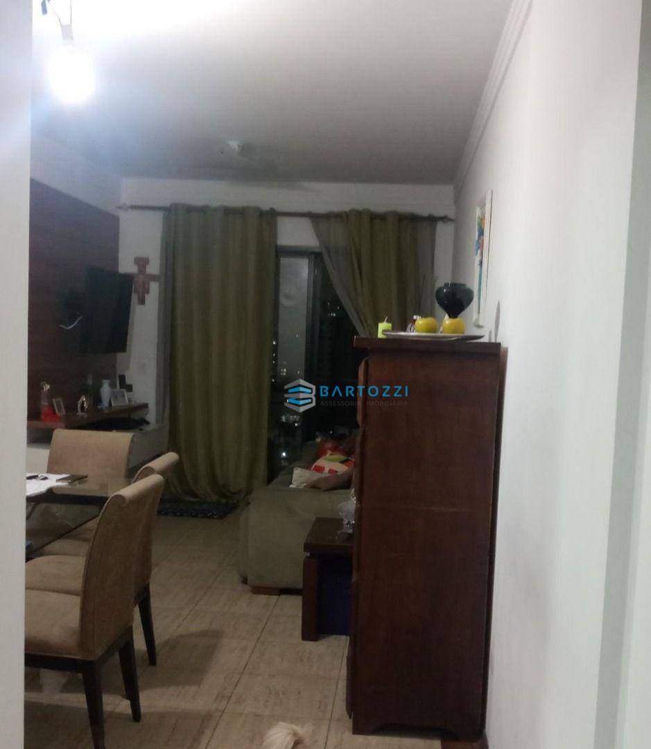 Apartamento à venda com 2 quartos, 64m² - Foto 5