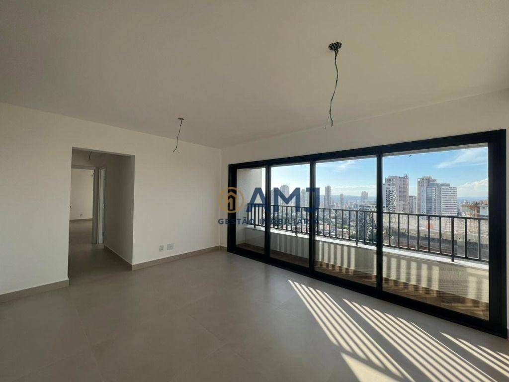 Apartamento à venda com 3 quartos, 95m² - Foto 1