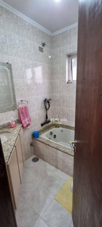 Sobrado à venda com 3 quartos, 200m² - Foto 18