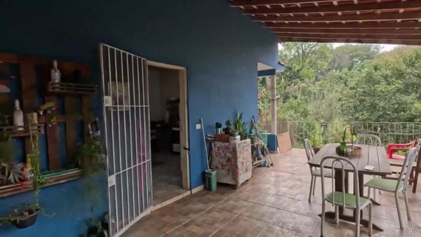 Chácara à venda com 2 quartos, 1500m² - Foto 2