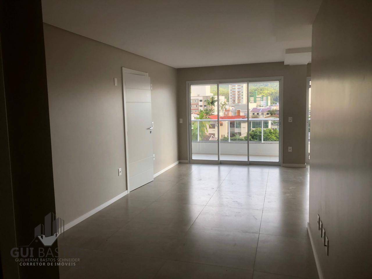 Apartamento à venda com 3 quartos, 107m² - Foto 10