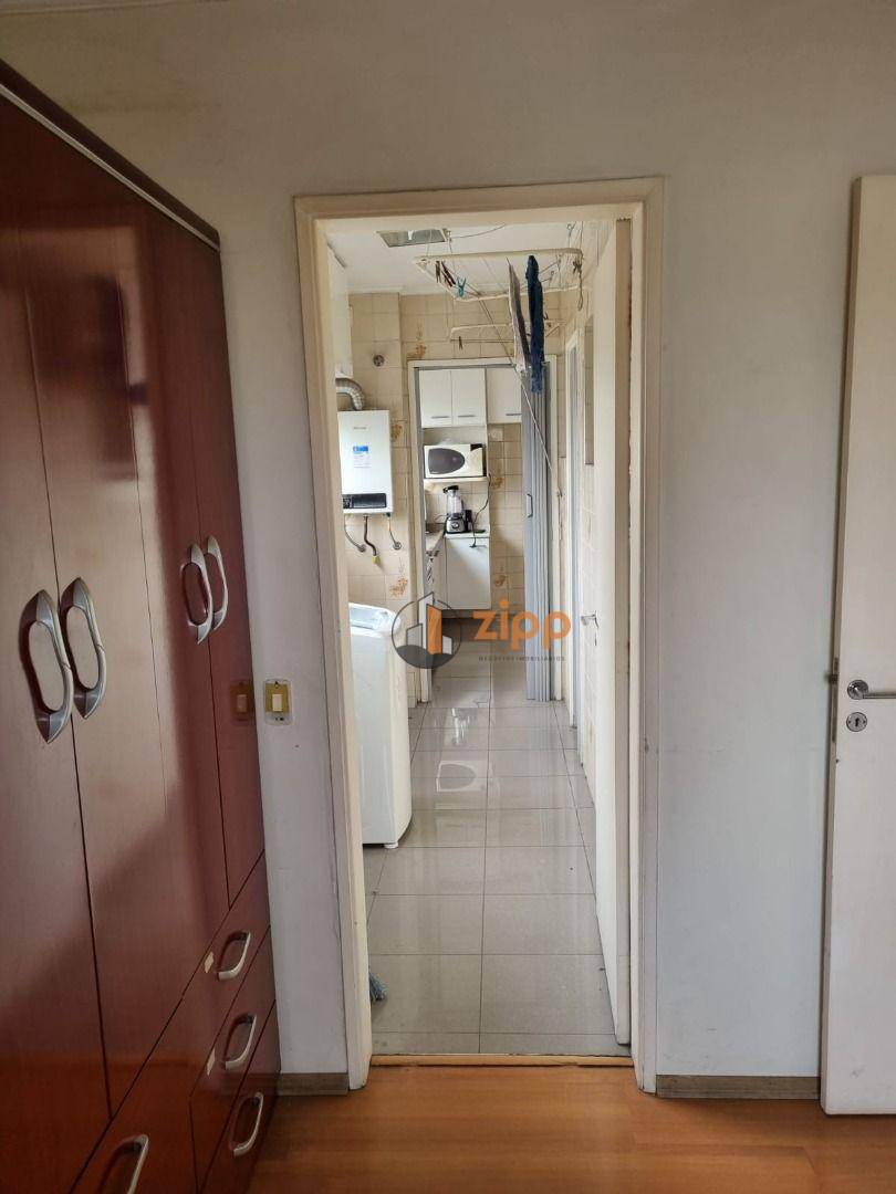 Apartamento para alugar com 3 quartos, 70m² - Foto 16