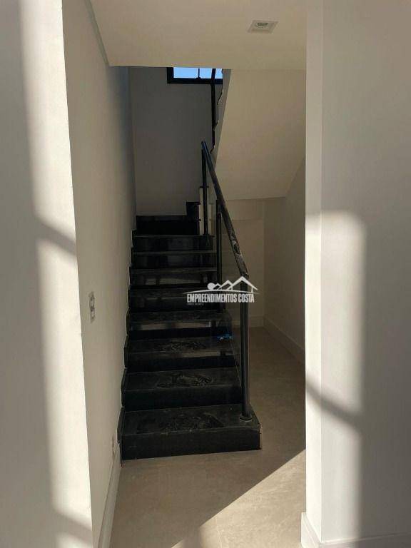 Casa de Condomínio à venda com 3 quartos, 254m² - Foto 9