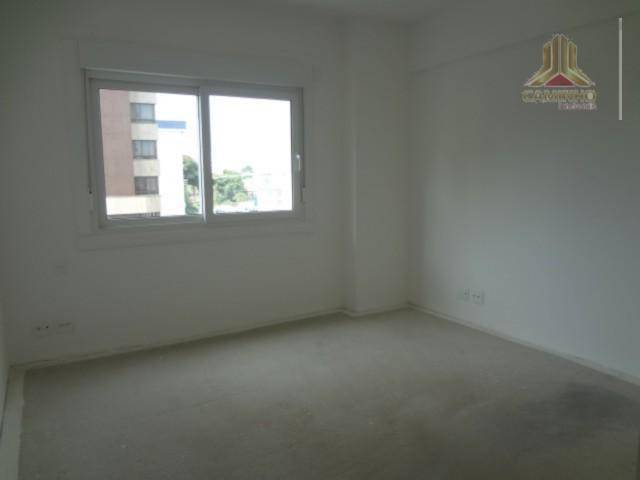 Apartamento à venda com 3 quartos, 237m² - Foto 8