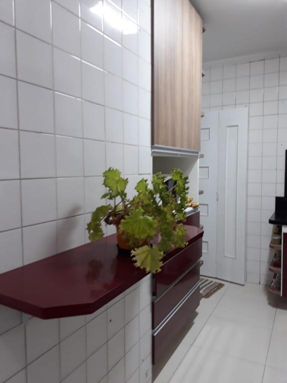 Apartamento à venda com 2 quartos, 64m² - Foto 21