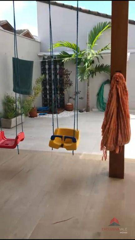 Casa de Condomínio à venda com 4 quartos, 270m² - Foto 25