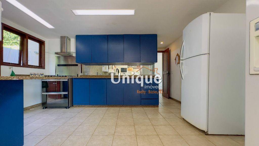 Casa à venda com 6 quartos, 368m² - Foto 15