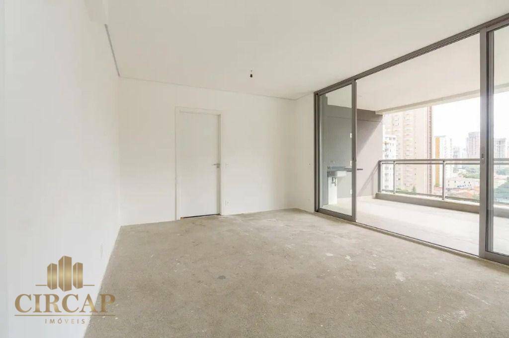 Apartamento à venda com 3 quartos, 134m² - Foto 2