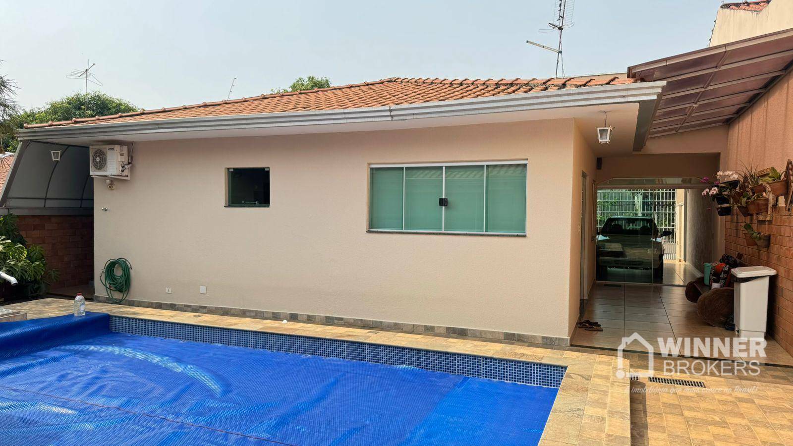 Casa à venda com 3 quartos, 296m² - Foto 18