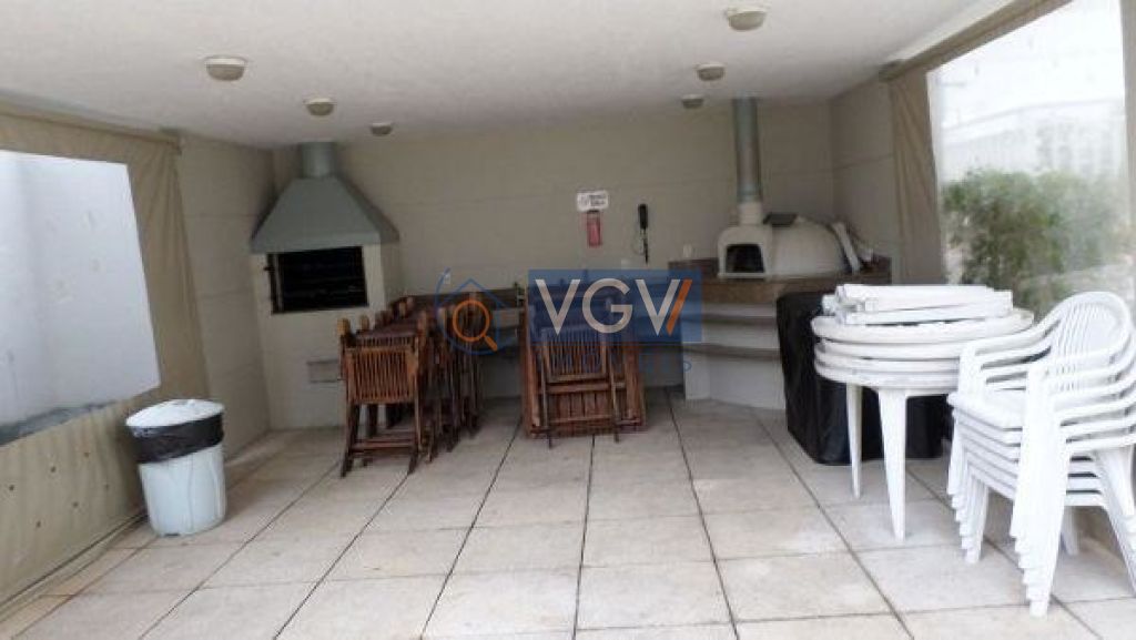 Apartamento à venda com 2 quartos, 55m² - Foto 13