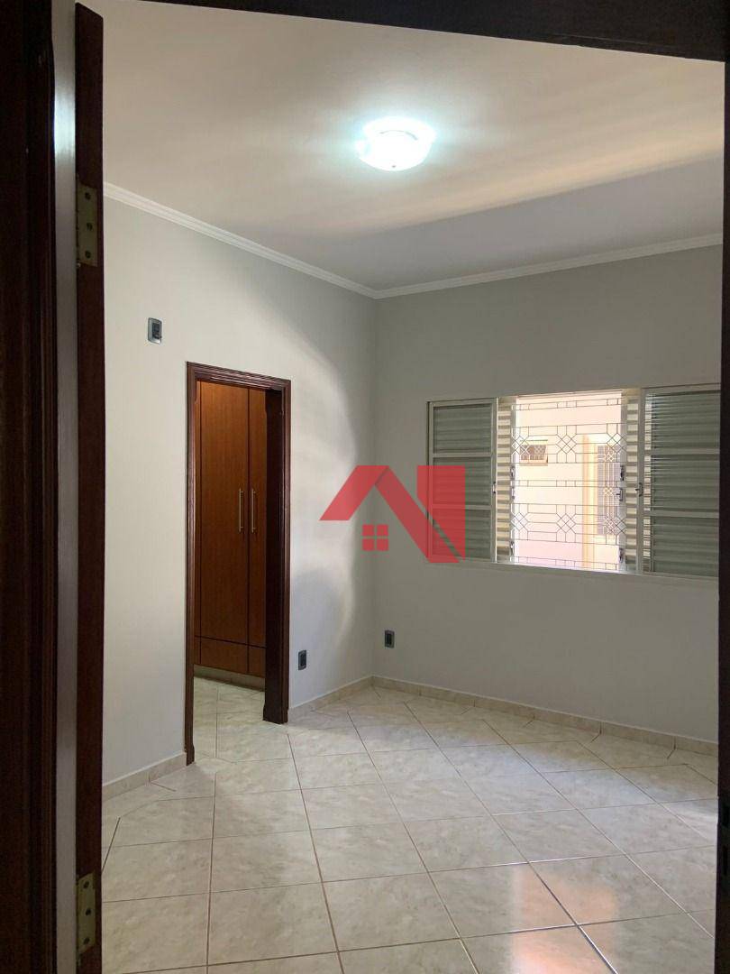 Casa à venda com 3 quartos, 196m² - Foto 12