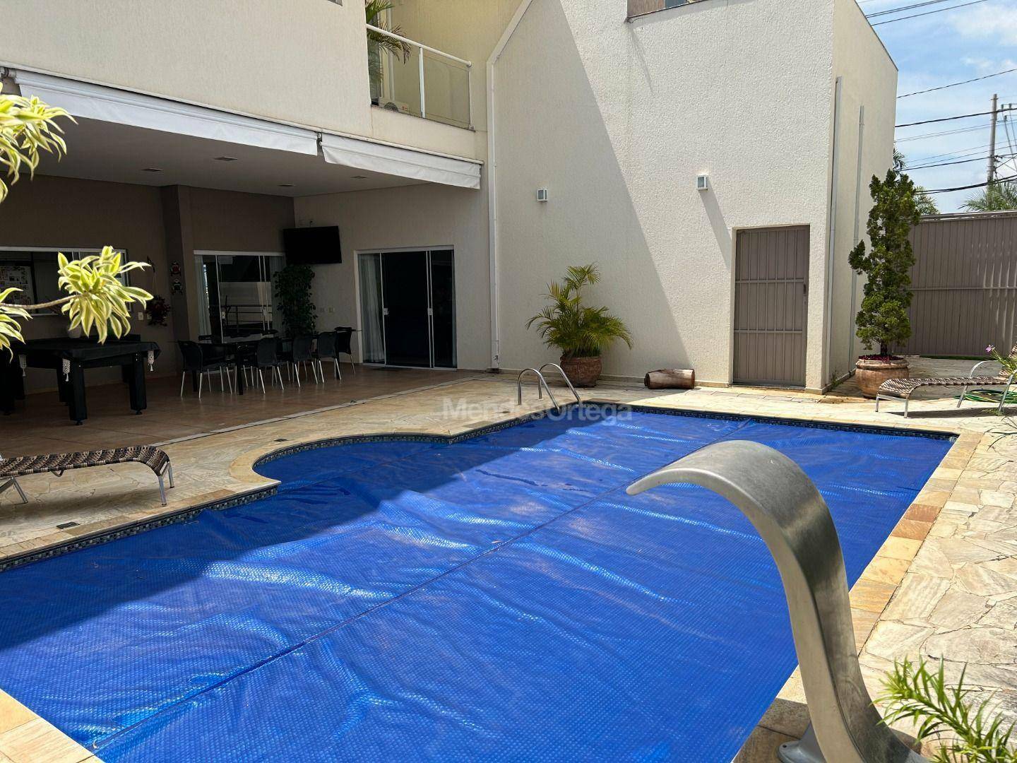 Casa de Condomínio à venda com 3 quartos, 327m² - Foto 5