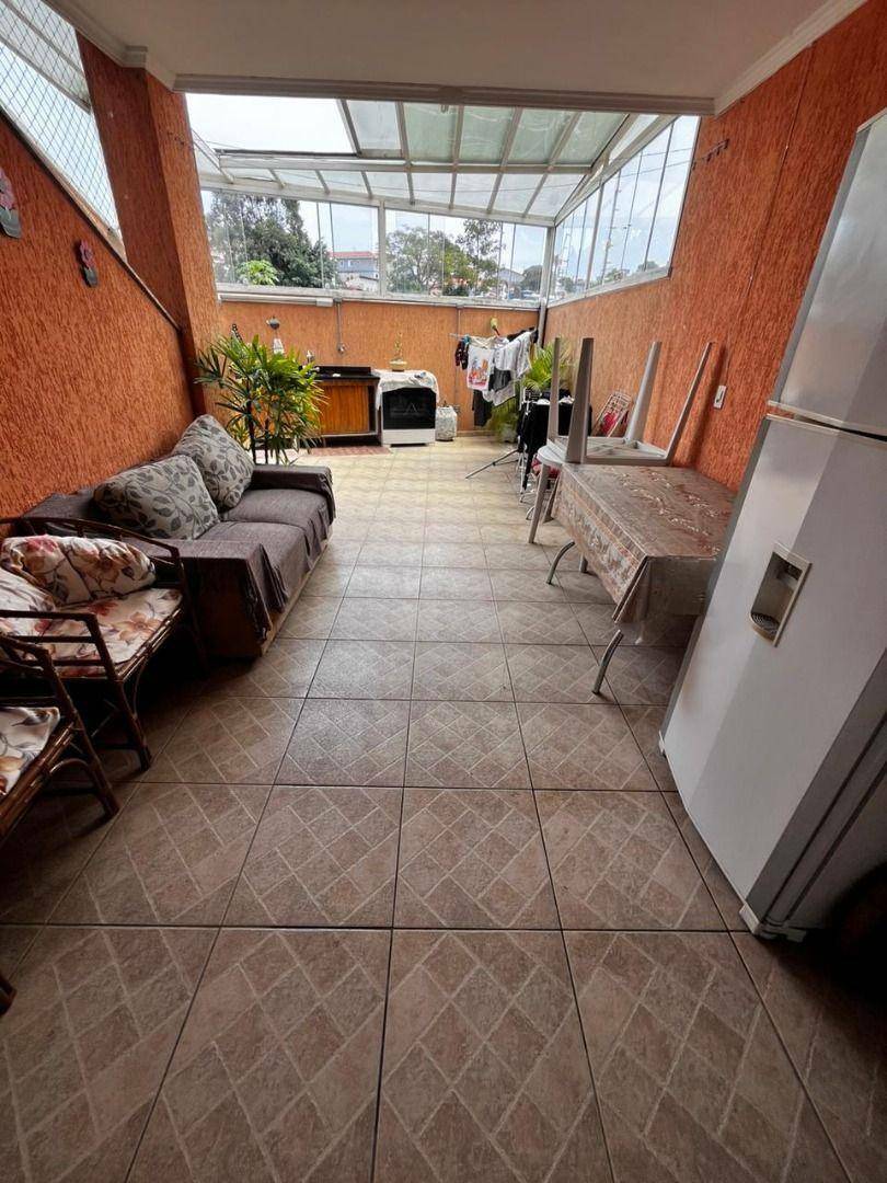 Sobrado à venda e aluguel com 3 quartos, 160m² - Foto 25