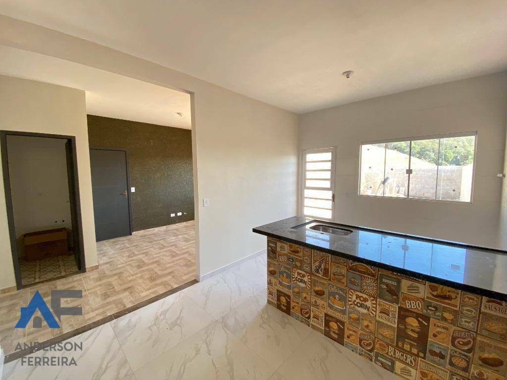 Casa à venda com 2 quartos, 94m² - Foto 9