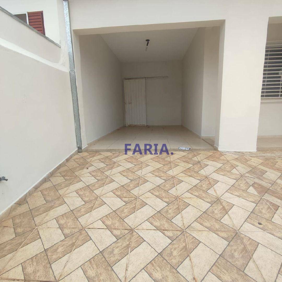 Casa, 3 quartos, 200 m² - Foto 2