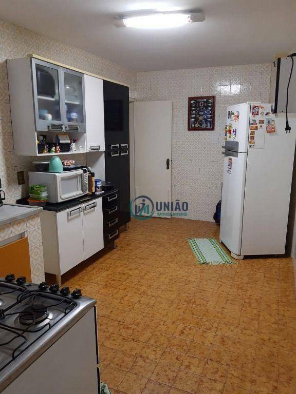 Apartamento à venda com 2 quartos, 120m² - Foto 3