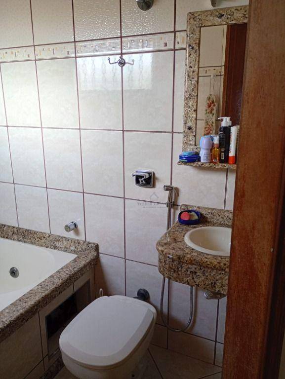 Sobrado, 4 quartos, 232 m² - Foto 3