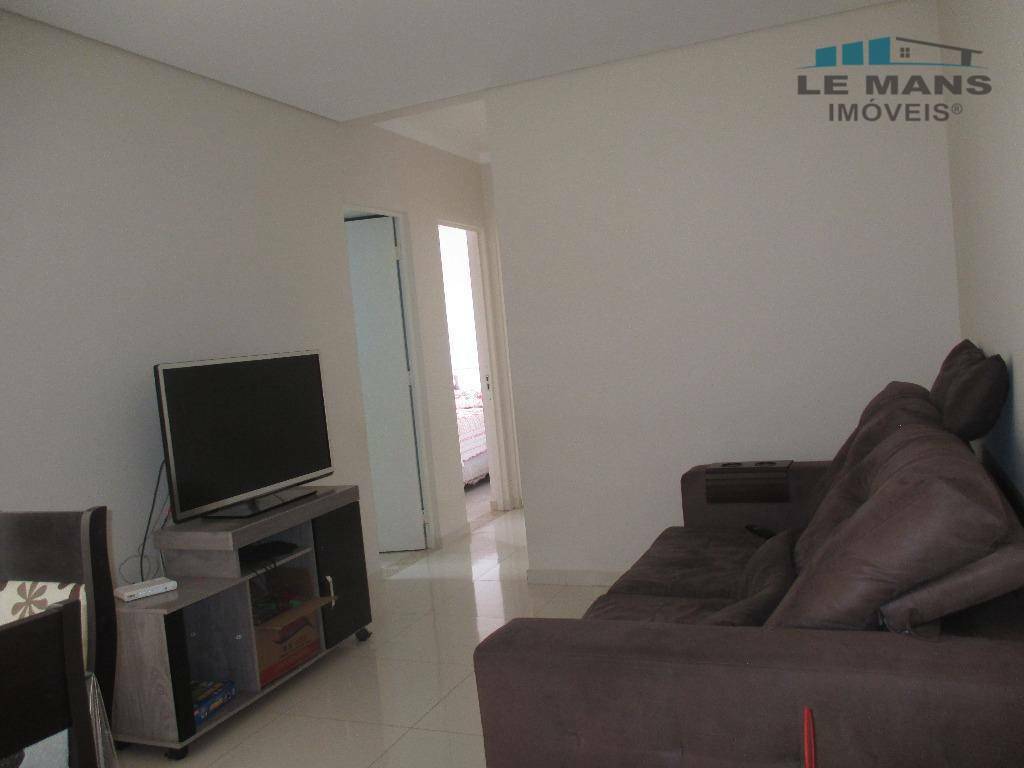 Apartamento à venda com 2 quartos, 54m² - Foto 3