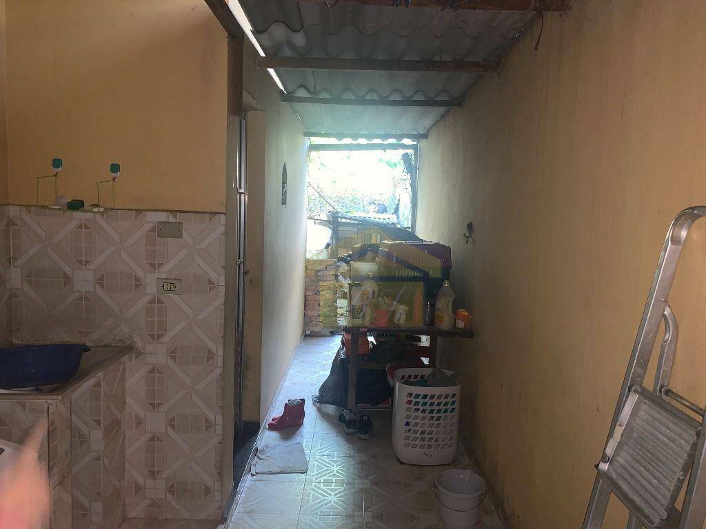 Casa à venda com 2 quartos, 120m² - Foto 14