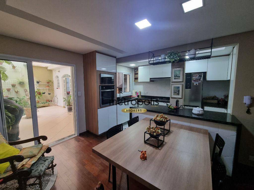 Sobrado à venda com 3 quartos, 225m² - Foto 13