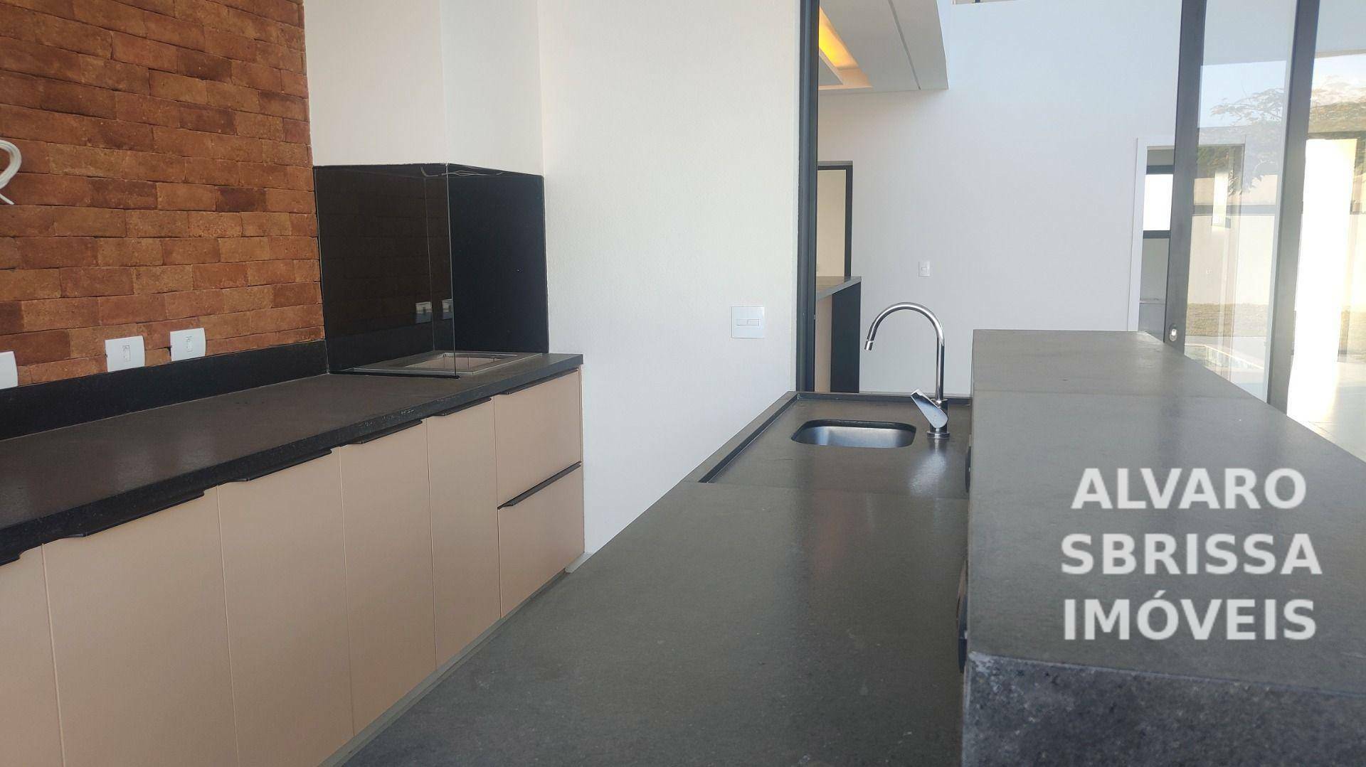 Casa à venda com 4 quartos, 330m² - Foto 31