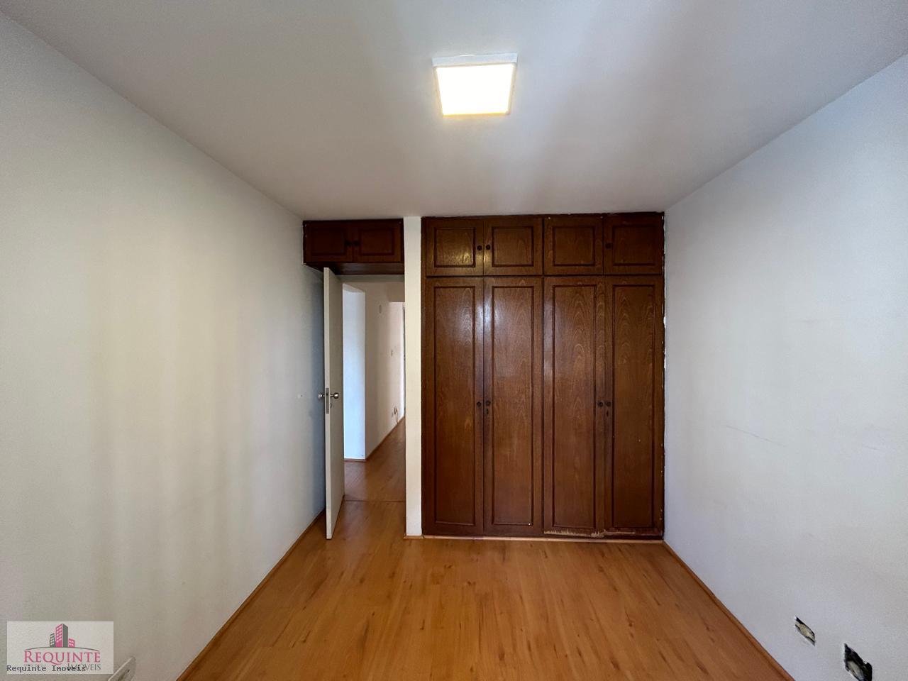 Apartamento à venda com 2 quartos, 70m² - Foto 21