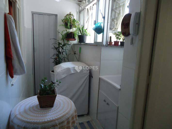 Apartamento à venda com 2 quartos, 77m² - Foto 14