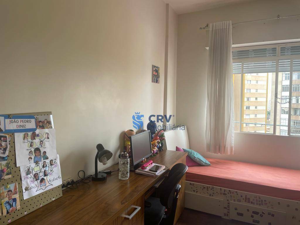 Apartamento à venda com 4 quartos, 160m² - Foto 2