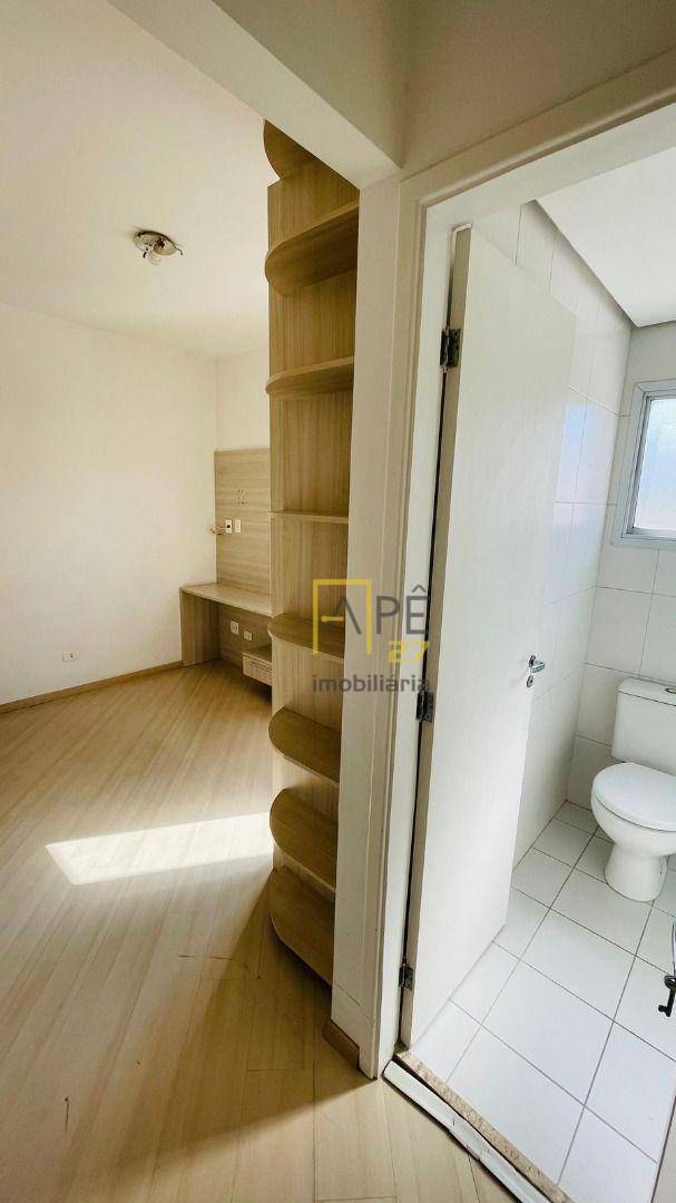 Apartamento para alugar com 3 quartos, 134m² - Foto 9