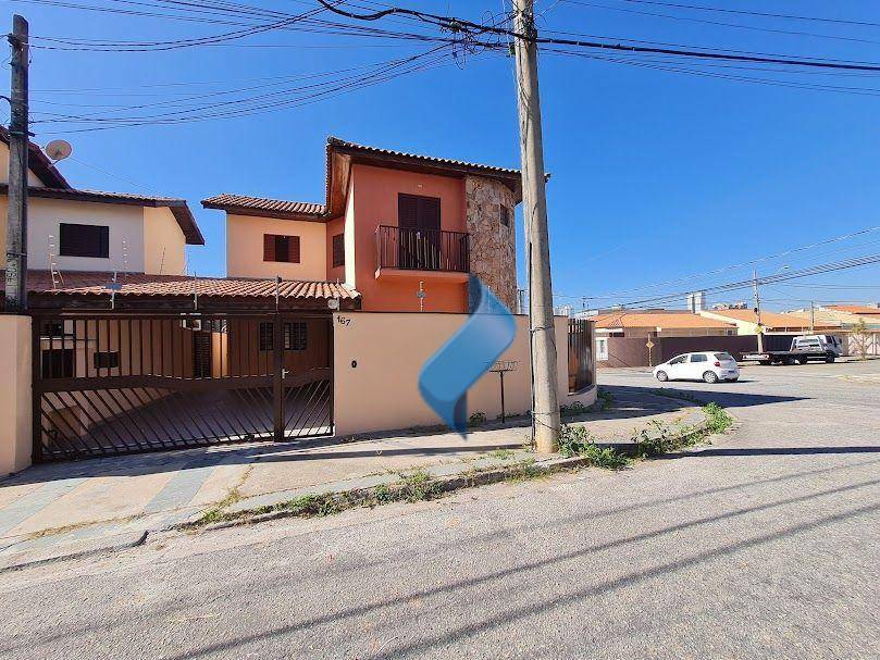 Casa para alugar com 3 quartos, 108m² - Foto 1