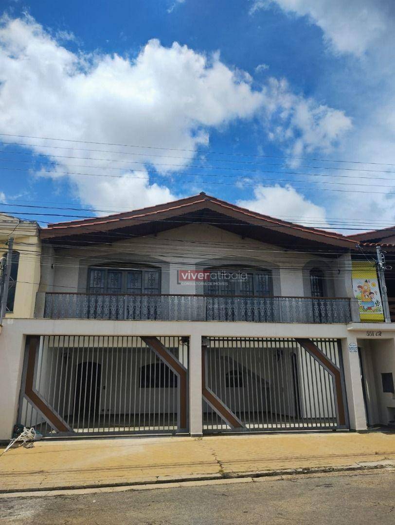 Casa, 3 quartos, 250 m² - Foto 1