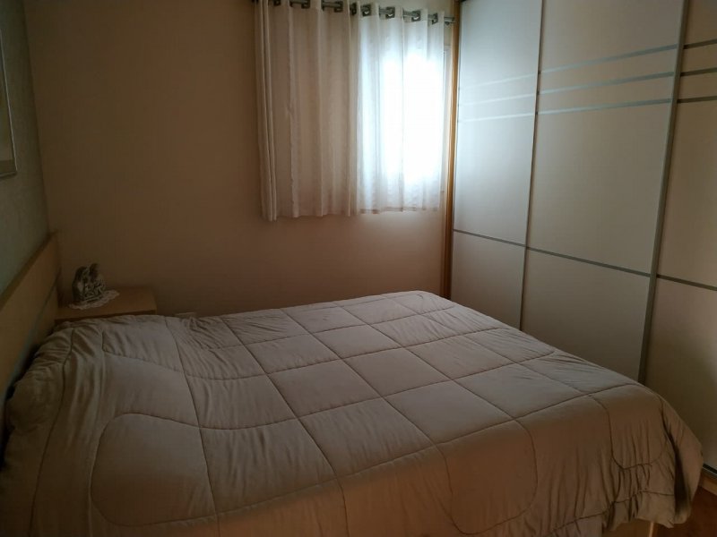 Apartamento à venda com 2 quartos, 69m² - Foto 4