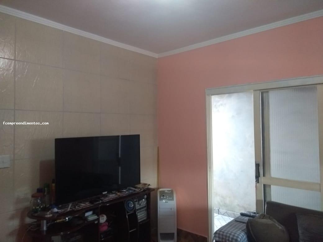 Casa à venda com 1 quarto, 125m² - Foto 13