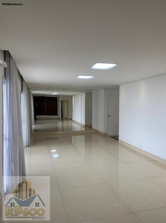 Apartamento à venda com 3 quartos, 158m² - Foto 2