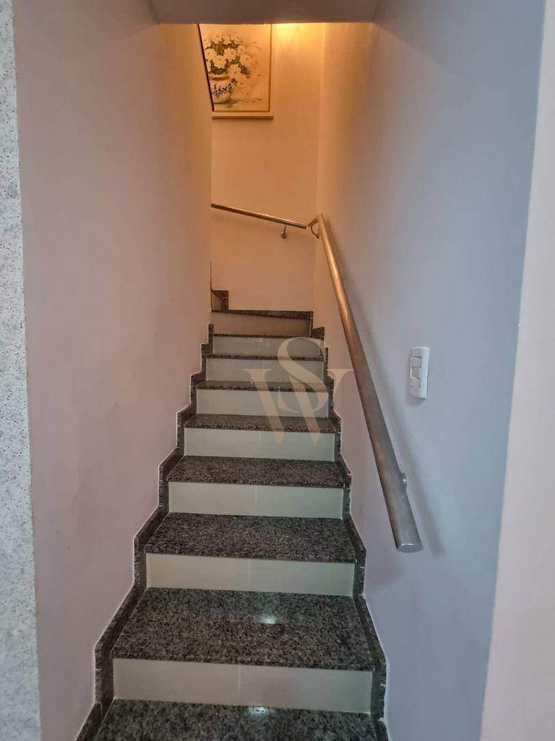 Sobrado à venda com 3 quartos, 275m² - Foto 13