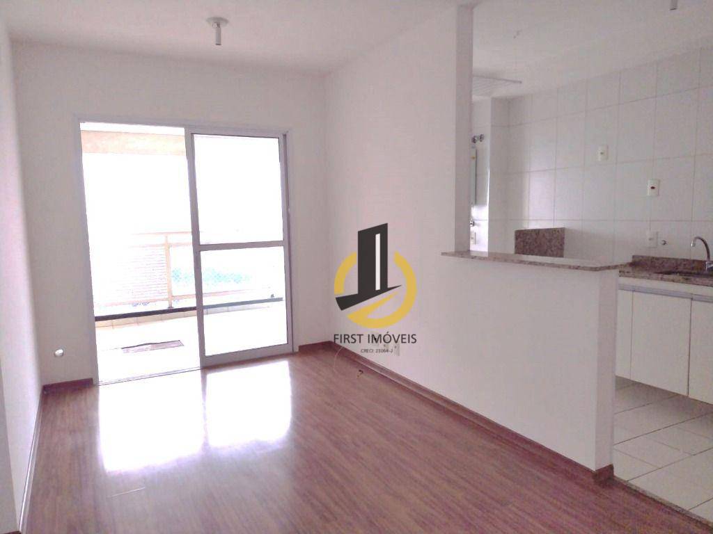 Apartamento à venda com 2 quartos, 62m² - Foto 3