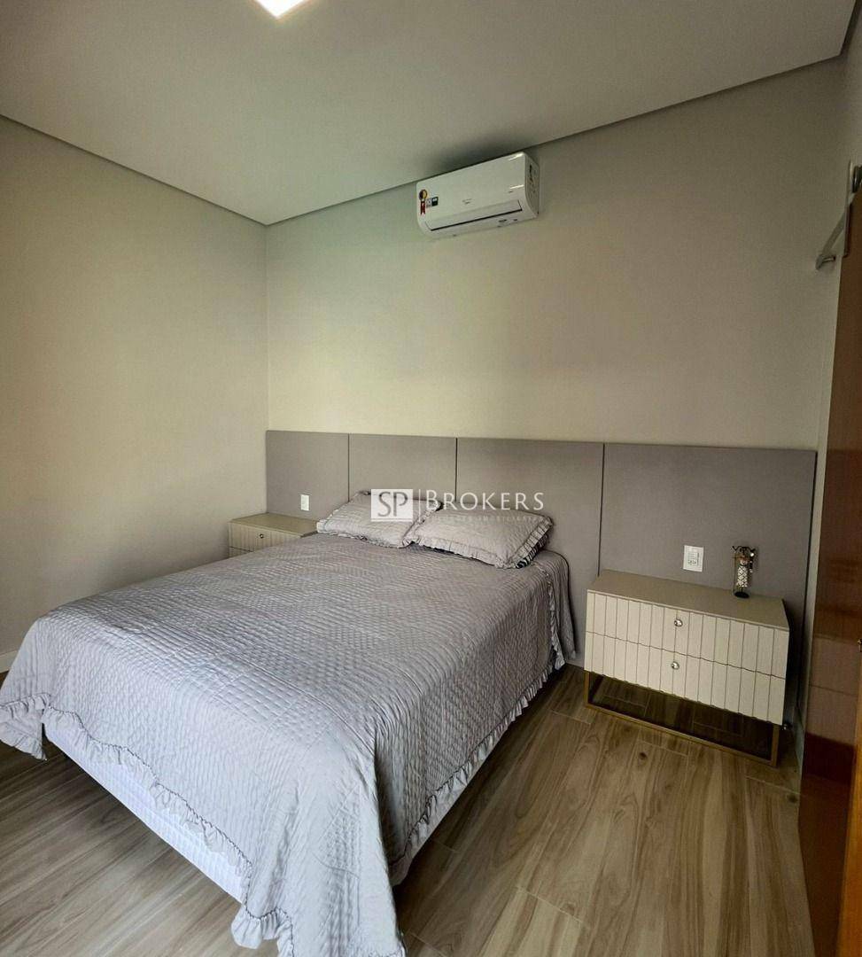 Casa de Condomínio à venda com 4 quartos, 210m² - Foto 4