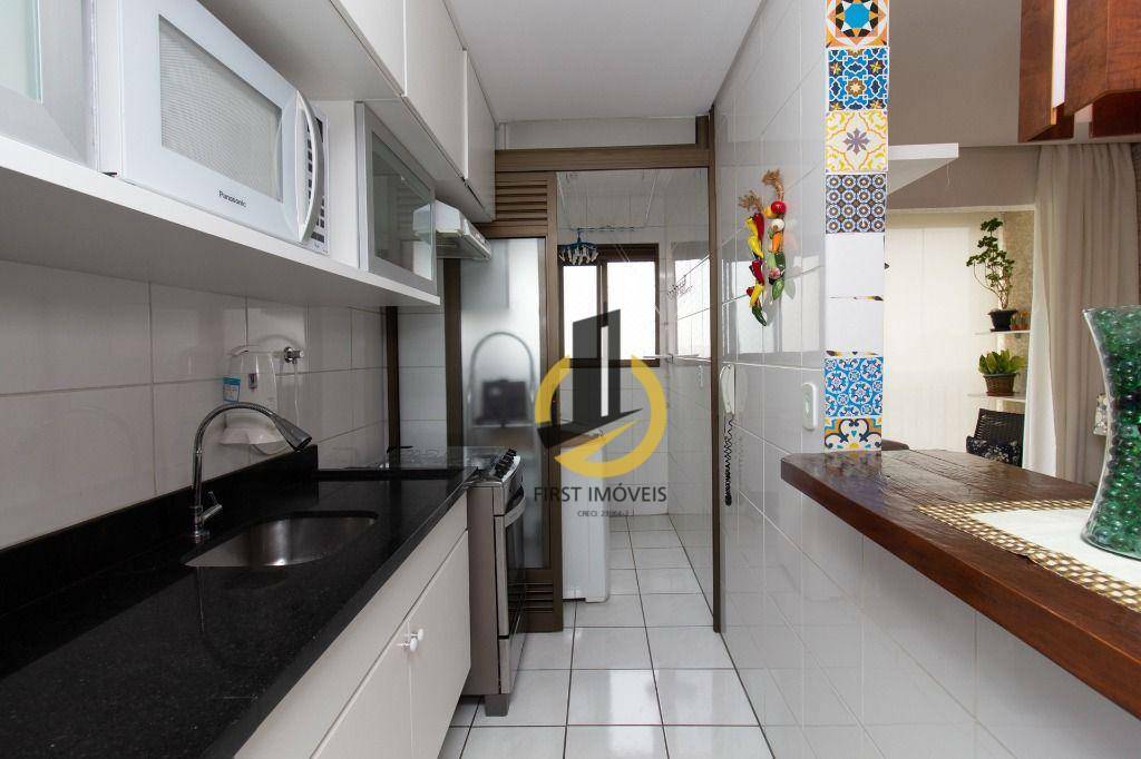 Apartamento à venda com 2 quartos, 58m² - Foto 6