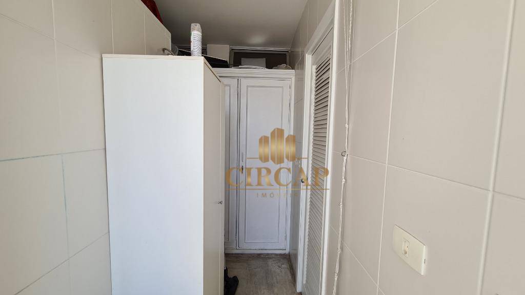 Apartamento à venda com 3 quartos, 160m² - Foto 22