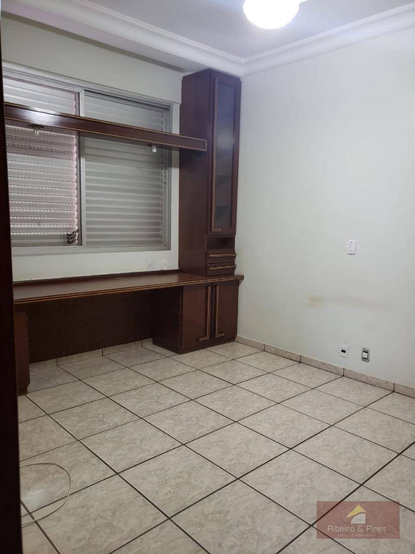 Apartamento à venda com 3 quartos, 162m² - Foto 15