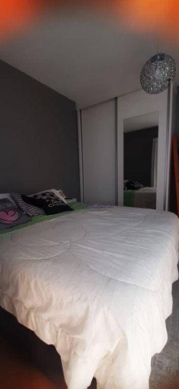 Apartamento à venda com 2 quartos, 72m² - Foto 5